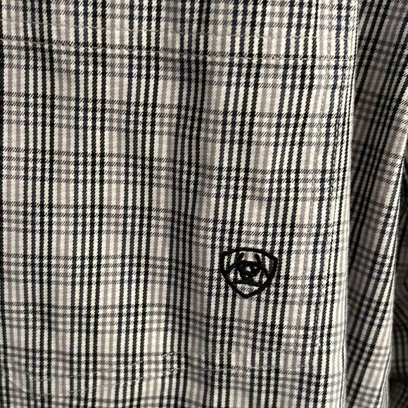 Ariat Pro Series Size XXL 2X Black White Plaid Long Sleeve Western Shirt - Picture 3 of 6